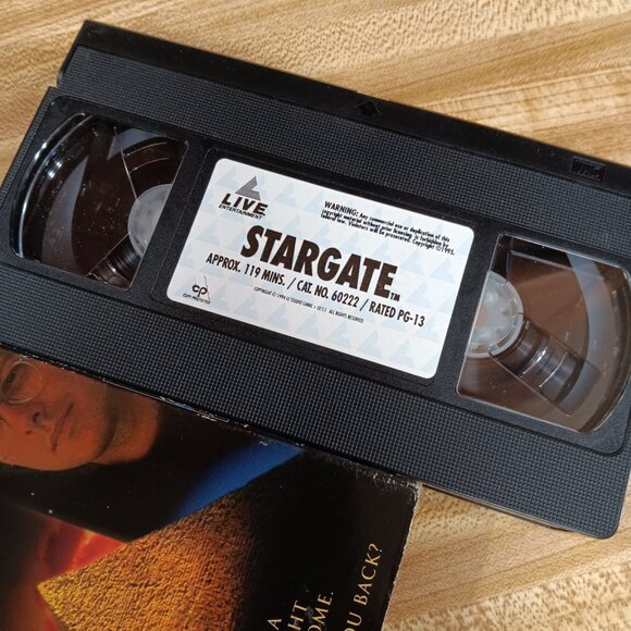 Stargate 1994 VHS JAMES SPADER  KURT RUSSELL Scifi Roland Emmerich Egypt VTG 90s - Picture 7 of 7